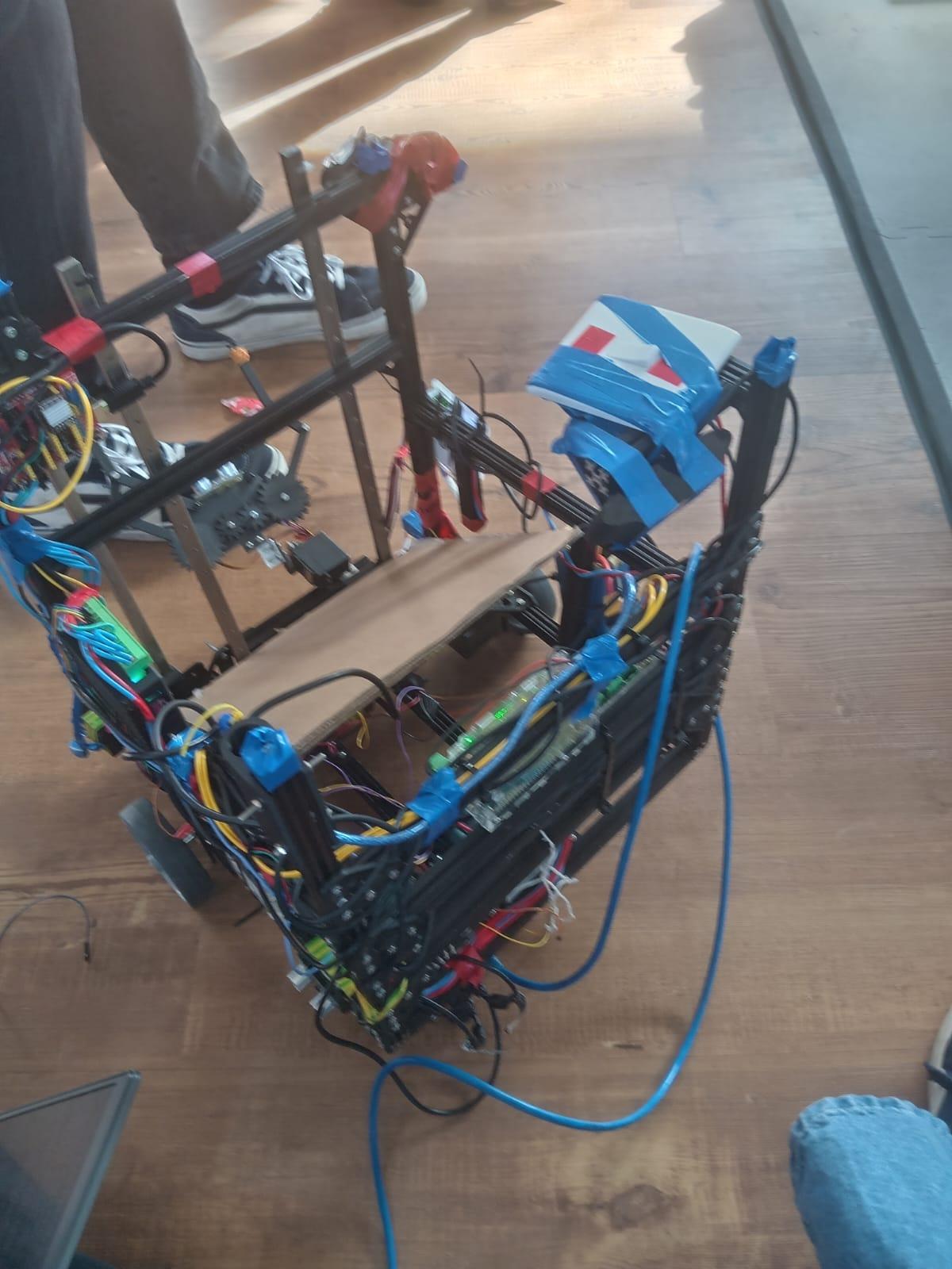 Robot
